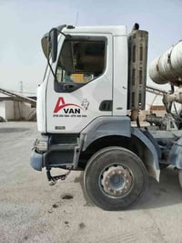 البیع رینو میکسر  مودل 2004بەم و نوزل 10مکاعب عکرب 07516137360