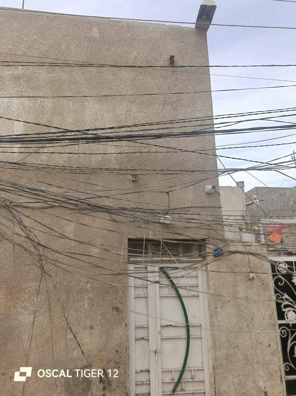 نعمل ترتيب قواطع والكابينات وتسليك وترتيب وتصفيه الوايرات مكاني النجف 
***********
