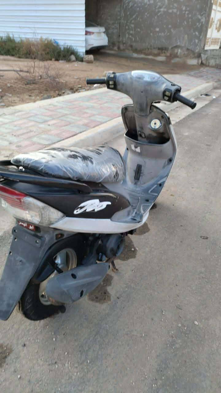 أعادة نشر بسبب الوعود الكاذبة
ماكس منغولي 
كفاله لا نصوح لا تنقيص لا تبخير جيب مصلح و افحص
دراجه شلعه تشك الكاعع ومعدل خير من الله ما مفتوحه 
مكينه خرسه عوزها باتري سلف هندر كله شغال 
السعر 650 بيها مجال 
***********
