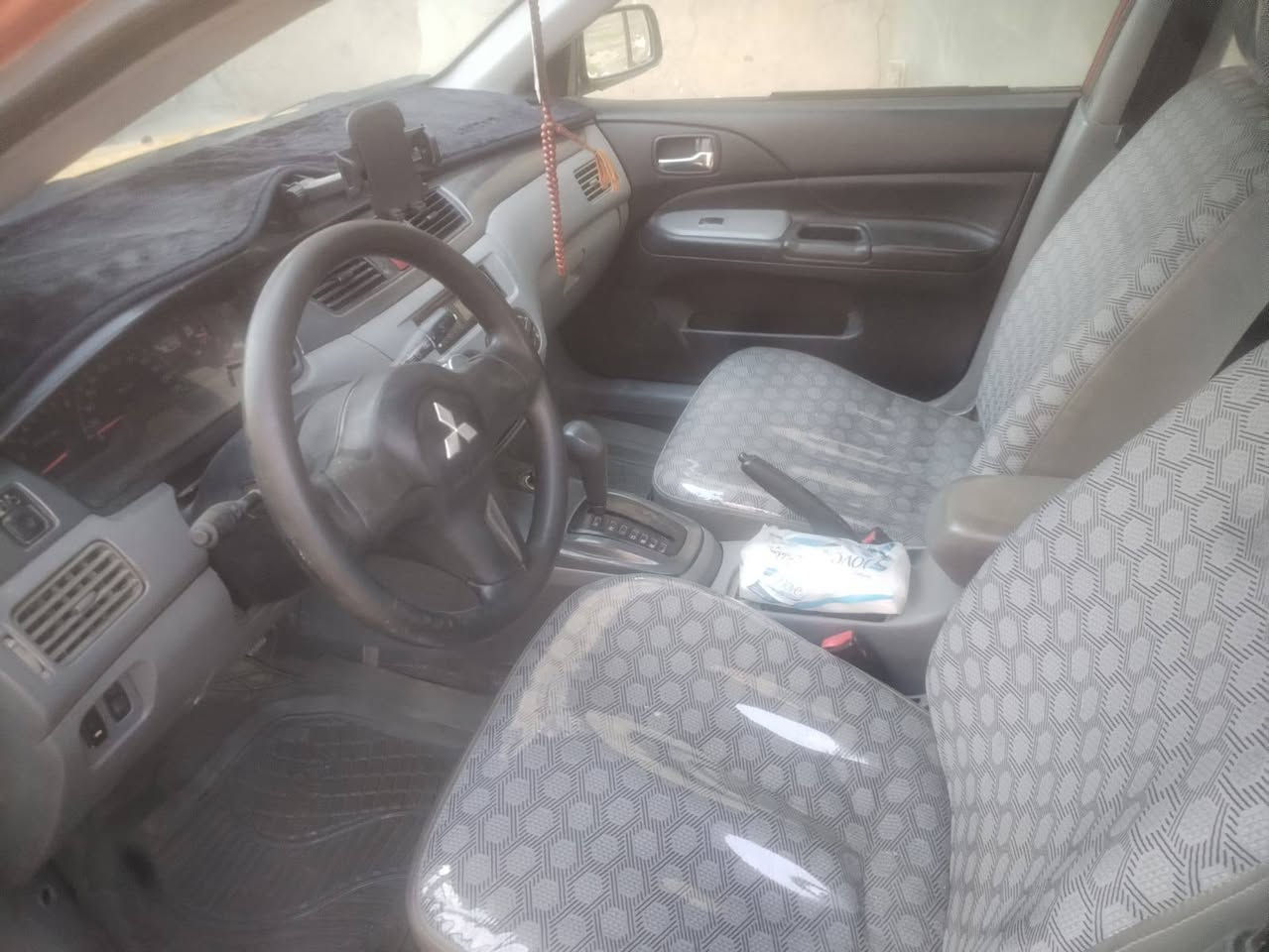 السلام عليكم لانسر للبيع موديل ... 2007....
مكينة ..2000 ..الشراي يتصل على  ***********
