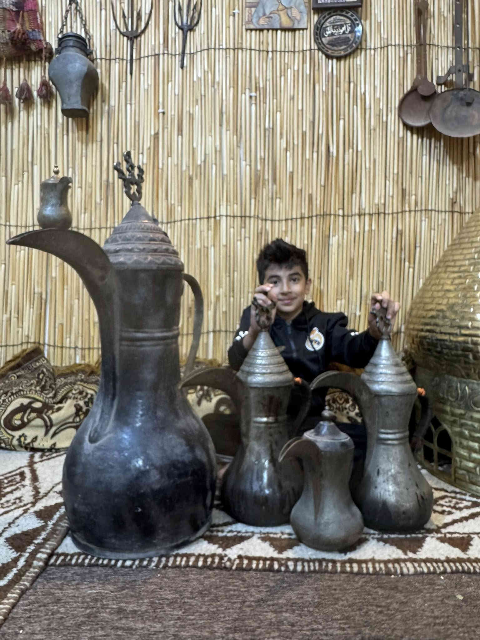 كماكم نحاس احمر شغل يدوي بلكامل 
سعر وتفاصيل خاص 
***********
