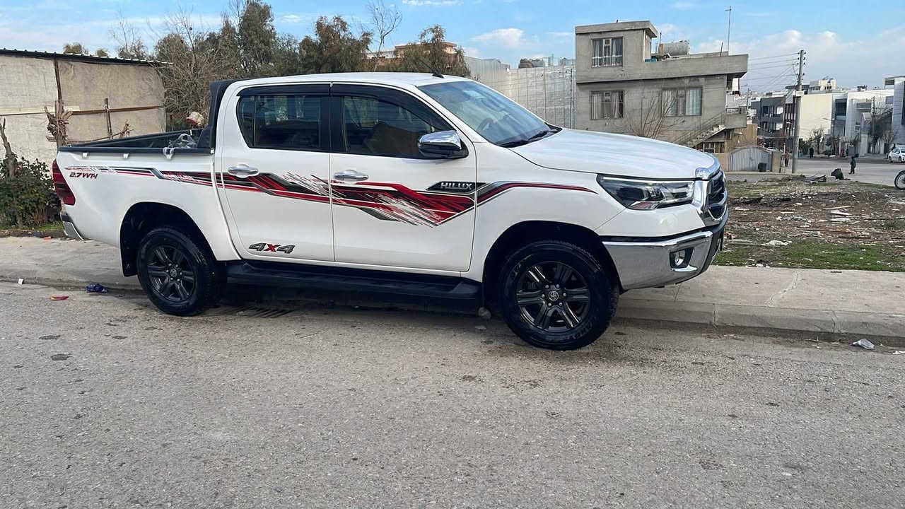 تویتامەرزیە
ئۆتۆماتیک
فول مواسەڤات
بەسمە
شەغال
كوشن ساردوگەرم 
سەنەوی تازە
تەنها٢٩هەزار ڕۆشتوە
جوار تایەو ویلی لۆکی شەریکەی لەژیردایە

شوین
سلیمانی
***********
