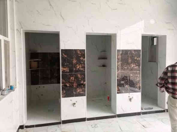 سلام عليكم خلفه سيراميك وكاشي ومرمر وبايات درج ولواح متفرغ حالين كربلاء واتساب وتصال ***********
