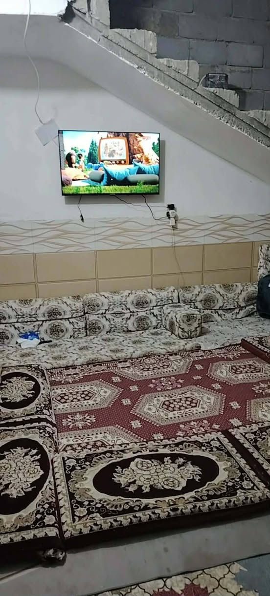 بيت للبيع سند ٢٥ الحر الكابينات واقع حال ٦٥ بس بلسند ٥٠ متر عرض الشارع ٨ متر البيت طابقين الطابق الأول كامل بس الثاني هيكل كامل حته ستاره كامله عوزه بس لبخ الطابق الثاني البيت كله كونكريت مسلح شغل درجه اولا سعر البيت ٥٥ للبيع وللرهن ٢٢ لمدت سنتين استقبال وصاله ومطبخ وصحيات والطابق الثاني غرفه وصاله كبار


**إذا كنت صاحب هذا الإعلان وتريد حذفه لأي سبب، رجاءا أرسل رسالة إلى الدعم الفني**