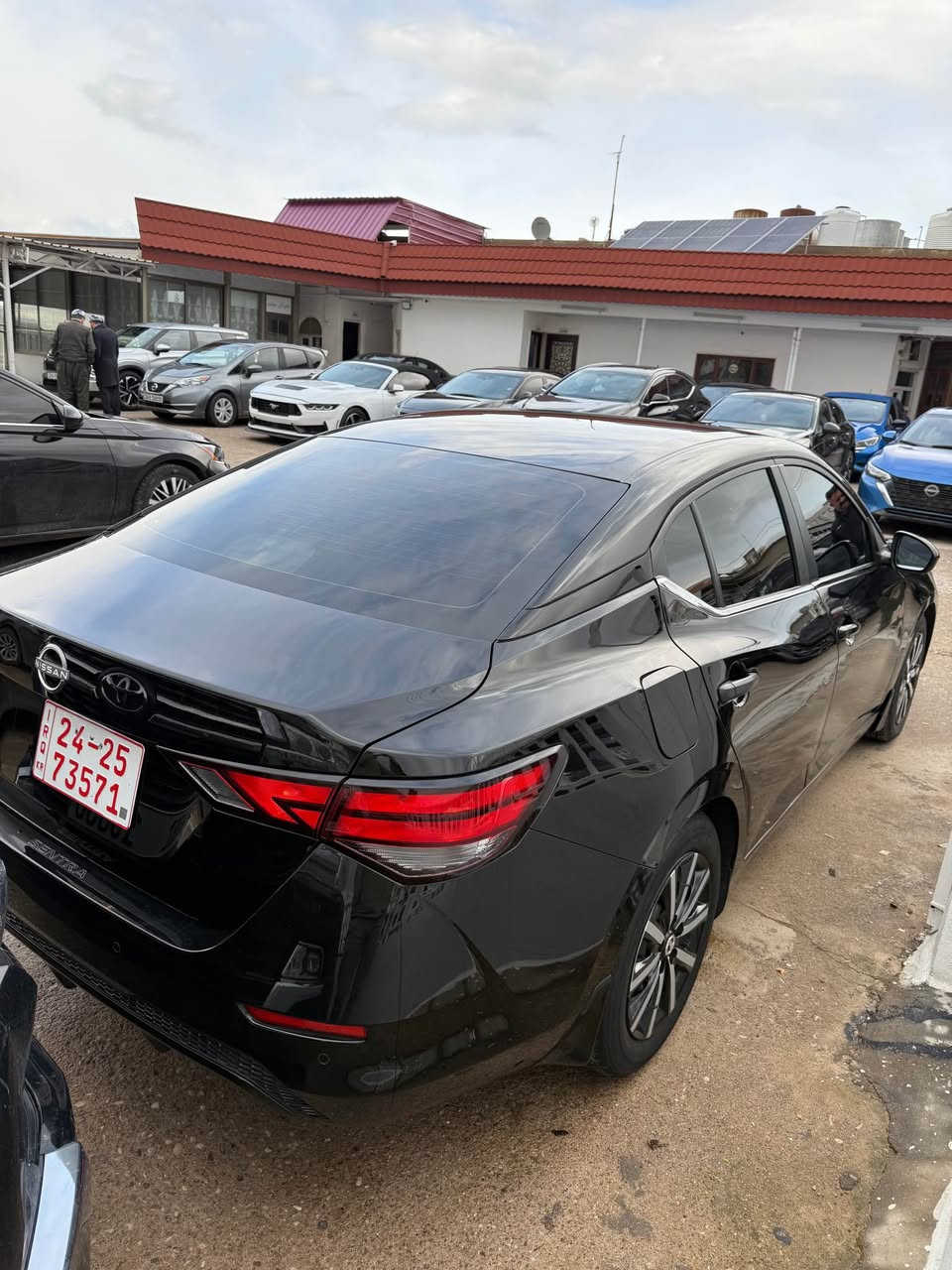 السلام عليكم 
النترا موديل : 2024
السعر  : 125ومجال قليل 🔥
عداد المسافة : 20 الف
حجم المحرك : 2.0L ( 4,سلندر ) دوش 🔴
سياره كامله و جاهزه عل وضع بلادى دينار مصرف ما بيها 
ملاحظة السيارة : باب و چاملغ بدون دواخل 100%

رقم شاصى : 3N1AB8BV8RY281573

 مـواصـفـات‏
‏‎شاشة كبير
اوتو هولد :    Auto Hold
اوتو ستارات : Auto Stard 
اوتو ستارات : Auto Stop‎
رادار امامي (تحديد مسار)
‏‎رادار جانبي (نقاط عمياء)
‏‎رادار خلفي (التحذير من الاصطدام)
‏‎حساسات امامي
‏‎حساسات خلفي 
نظام : Eco
نظام : Normal
نظام : Sport
تحكيم ستيرين
وبعد هواية مواصفات…
‏‎تفاصيل اكثر الاتصال علی ارقام التاليه ‏

اتصل و تدلل 
واتساب ‏‎‏‎‏‎ 
☎️***********

عنوان📍عقره اكر, نينوى
