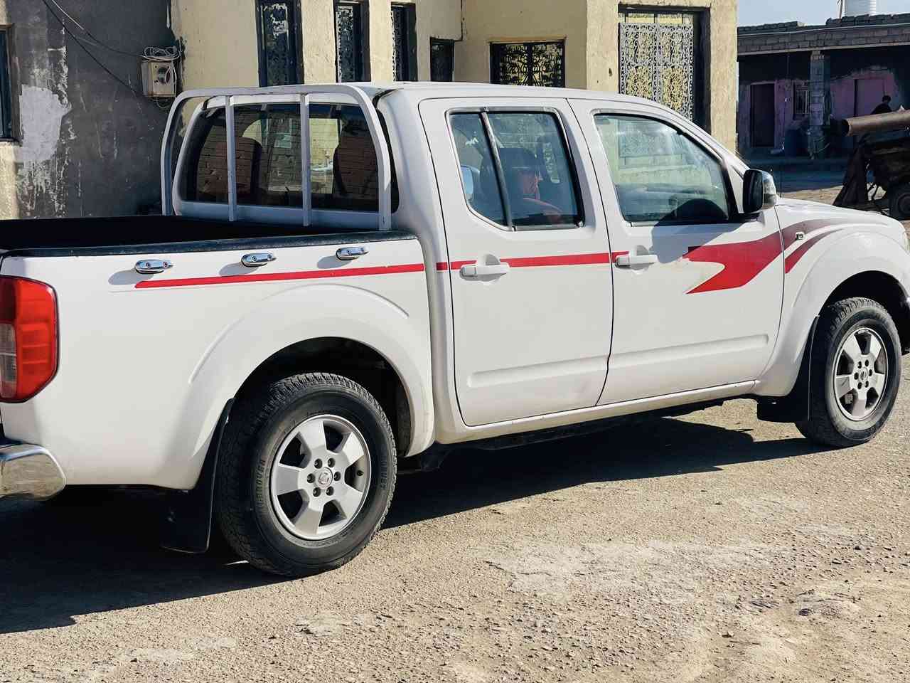 سلام عليكم نيفاره موديل 2010بيها بس بارد محرك جديد تايرات جدد تماتيك ماشيه 200رقم بصره تحويل مكان ميسان سعر 100وبيها مجال ***********
