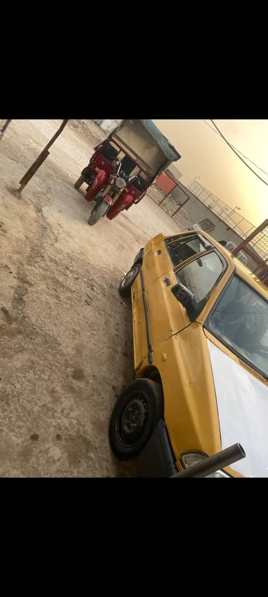 السلام عليكم سايبة م 2012 سيارة شغالة وتمشي بيها خيط بخار ابيع كوم حديد السعر 8   .العنوان بغداد قرب بسماية *********** بدون تحويل راعيها ما اندلة مكفولة سرقة وعشائر
