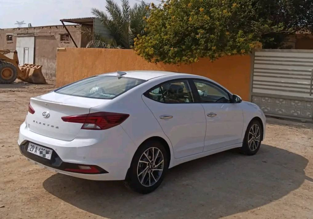 السلام عليكم 

النترا جديده موديل 2020
الشكل المقدس 💯 
فول مواصفات 1/1 ام صاج 
مواصفاته حساسات أمامية خلفيه فتحه من فوق ويل 17 اريل نفكيشن GPS جنطه ذكيه بصمه عدد 2 كشنات جلد اصلي تحكمات وبيه موصفات هواي رقم واسط الدولي  ....

سعر خاص ...
رقم *********** 
مكان : كوت - الدجيلي
