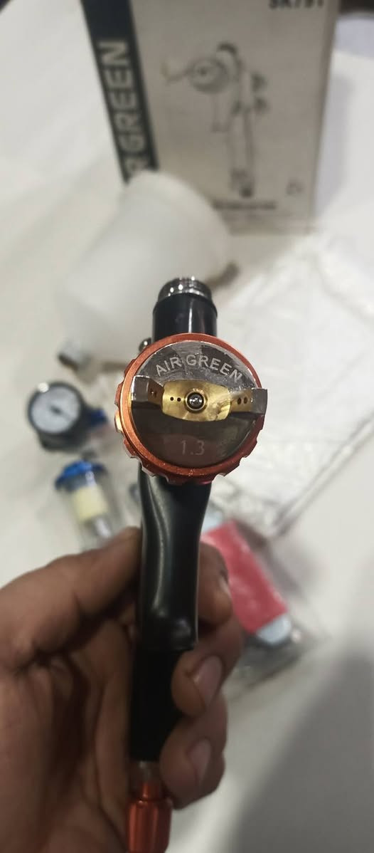 مسدس صبغ نوزل 1/3رشه ناعمه ويه فلتر الهواء اوكيج تقسيم الهواء نوعيته تصدير اوربه سعر 95الف توصيل موجود ***********واتساب
