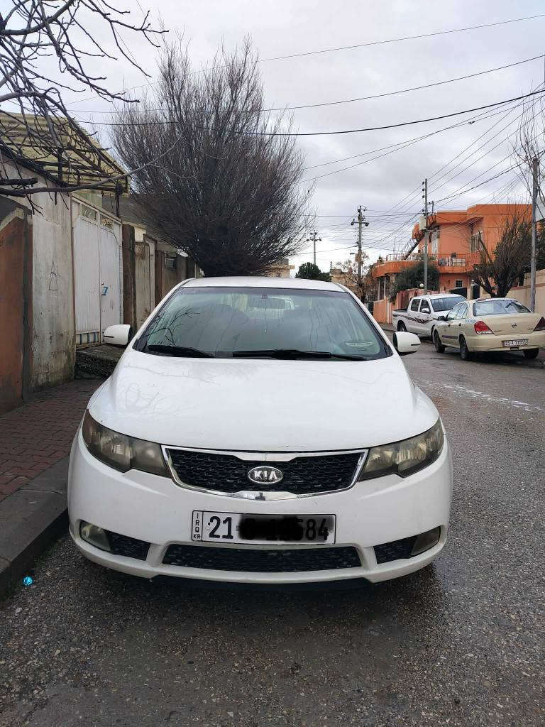 ***********
***********
کیا سیراتۆ 2012  تۆماتیك ناوسور سەنەوی تازەیە  2پارچەو پەڵەیە کی بۆیاخە بێ ناو گرتن بێ مەسروفەو ماڵی دۆستە 90گەڵا کۆتای هڵبجەی شهید حلبجة, السليمانية
