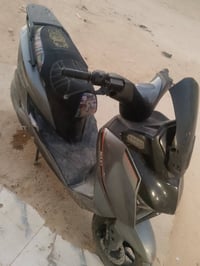 دراجه للبيع ع شحن مابيه اي شي نضيفه وبطاريته نيفيو 07860650449