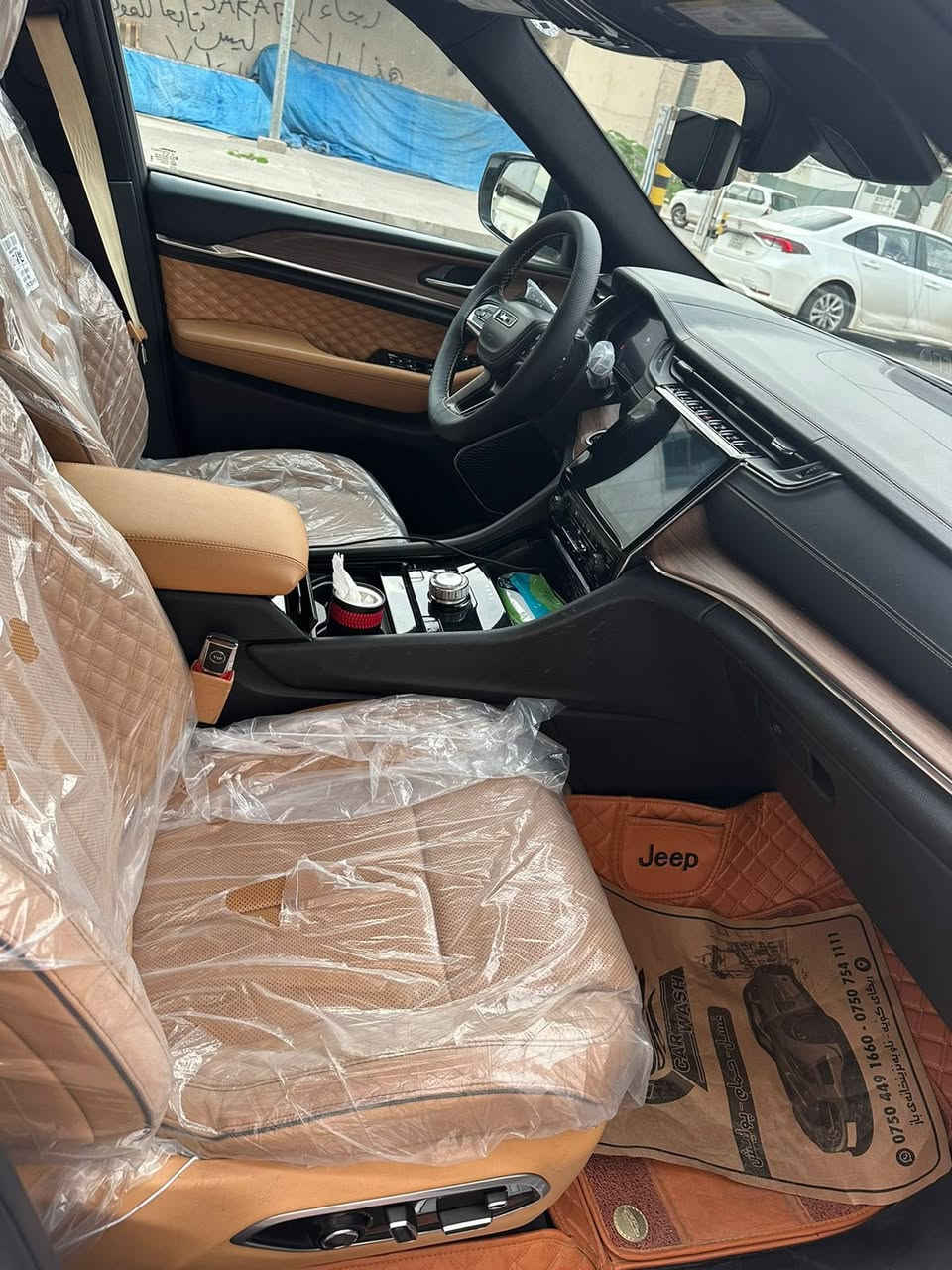 جيب سومت ابيض موديل ٢٣
٧راكب
كلين تايتل 
ماشيه ٣٦mi
رقم شمالي جديد وهزه جديده  وباسمي
مكان السياره /بغداد 
السعر /٣٩٥
للتواصل واتس اب 
***********
رقم الشاصي / 
‏1C4RJJEG3P8706777
