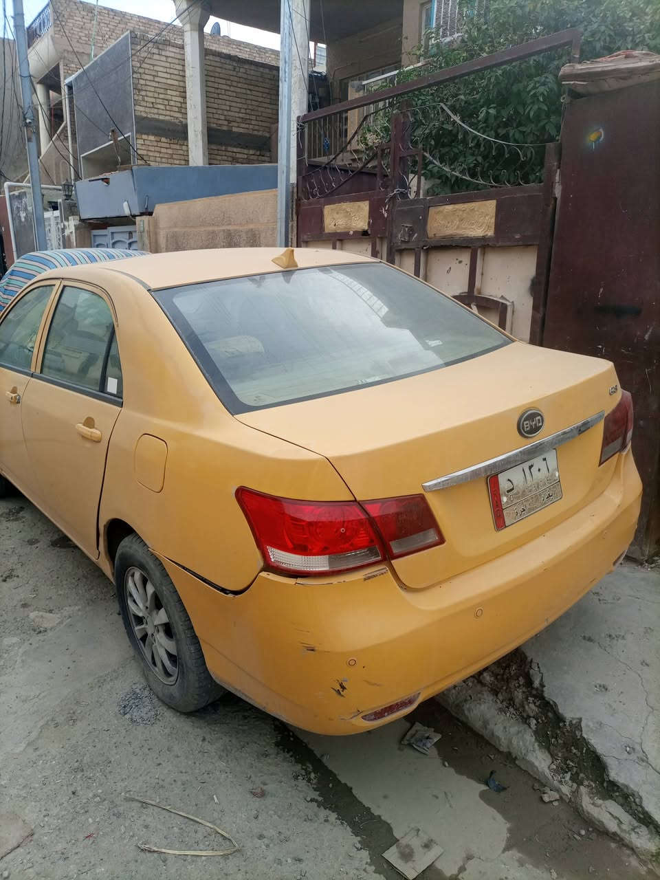 من رخصة الادمن المحترم
بي واي دي g3 موديل 13كير عادي محرك هوندا ياباني  حره بسمي بس السنويه منتهيه سعره 35 ورقه بقية  التفاصيل الاتصال ***********
