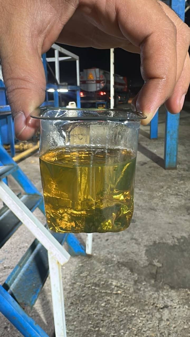يتوفر لدينا منتوج احمر اصفر خفيف واصل جميع مناطق بغداد كرخ ورصافة للتواصل ***********
