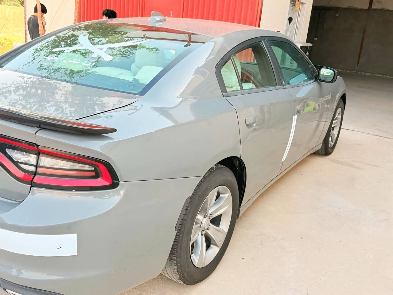 السلام عليكم جارجر 2017 رقم شمالي تريد تحويل تريد وكاله كل التفاصيل السياره موضحه بلصور السعر 192 بي مجال حك الجيه 
الاستفسار اكثر الاتصال ***********
