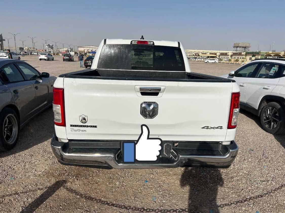 دوج رام موديل 2019 بك هورن السعر 168 وبيه مجال ماكو هجي سعر بكل العراق
محرك 6 

بصمه 

4×4

باب جبير بدي صغير

مثبت سرعه 

كامره دواره

بيه صبغ نص باب خلف سايق وجاملغ خلفي 

جه ثانيه بيه تعديل بدون صبغ باب خلفي ربع الاخير *********** واتساب ماسنجر
