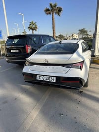 الانترا خليجي ماشية 45 الاف  مكينة 2000 الكوري سياره نصبتها حلوه وكاعد...