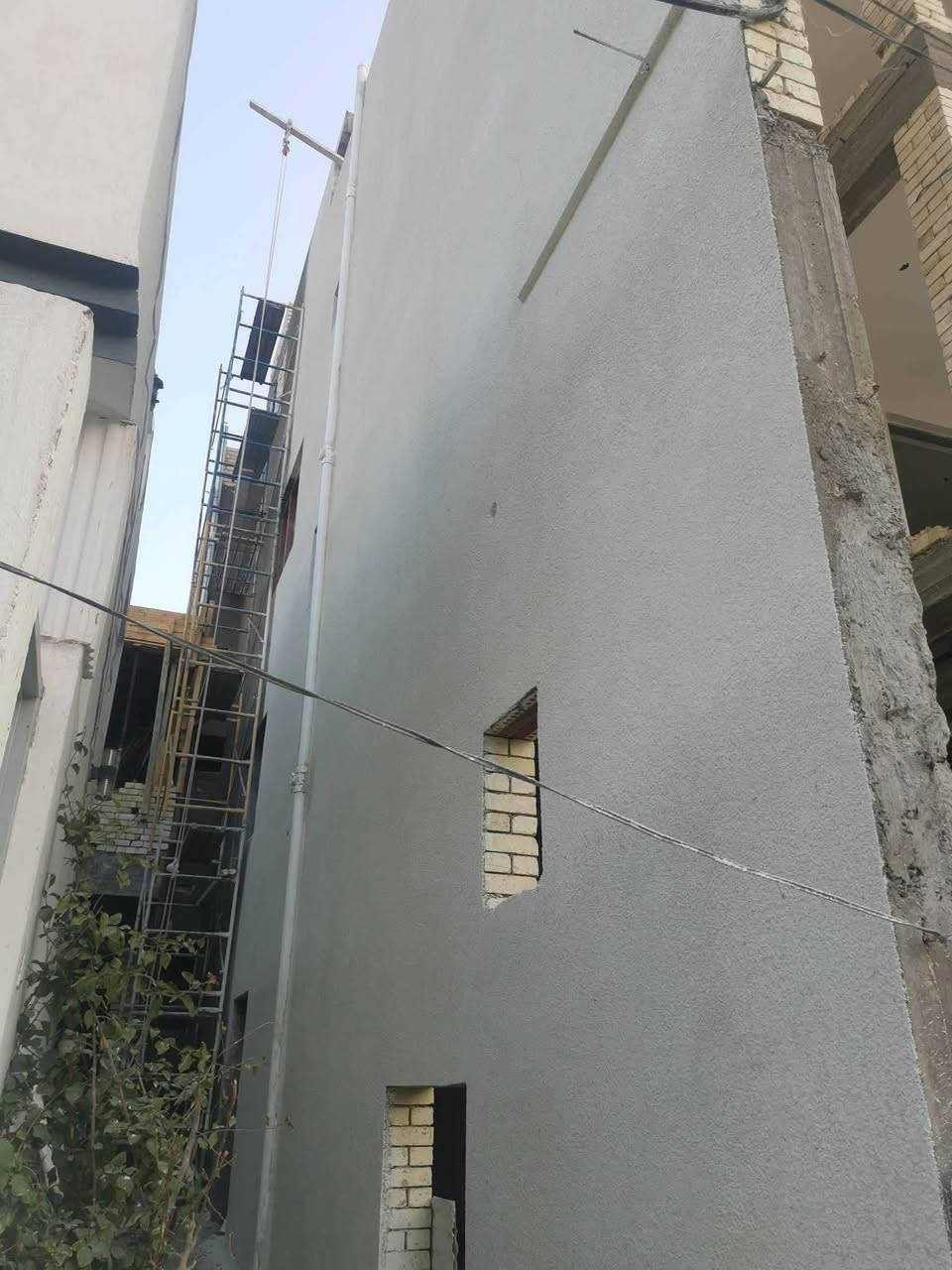 كادر لبخ متفرغ في كربلاء 
(لط. جص. بورك. واجهات) استلام مهندس
الاتصال *********** محمد اللباخ
