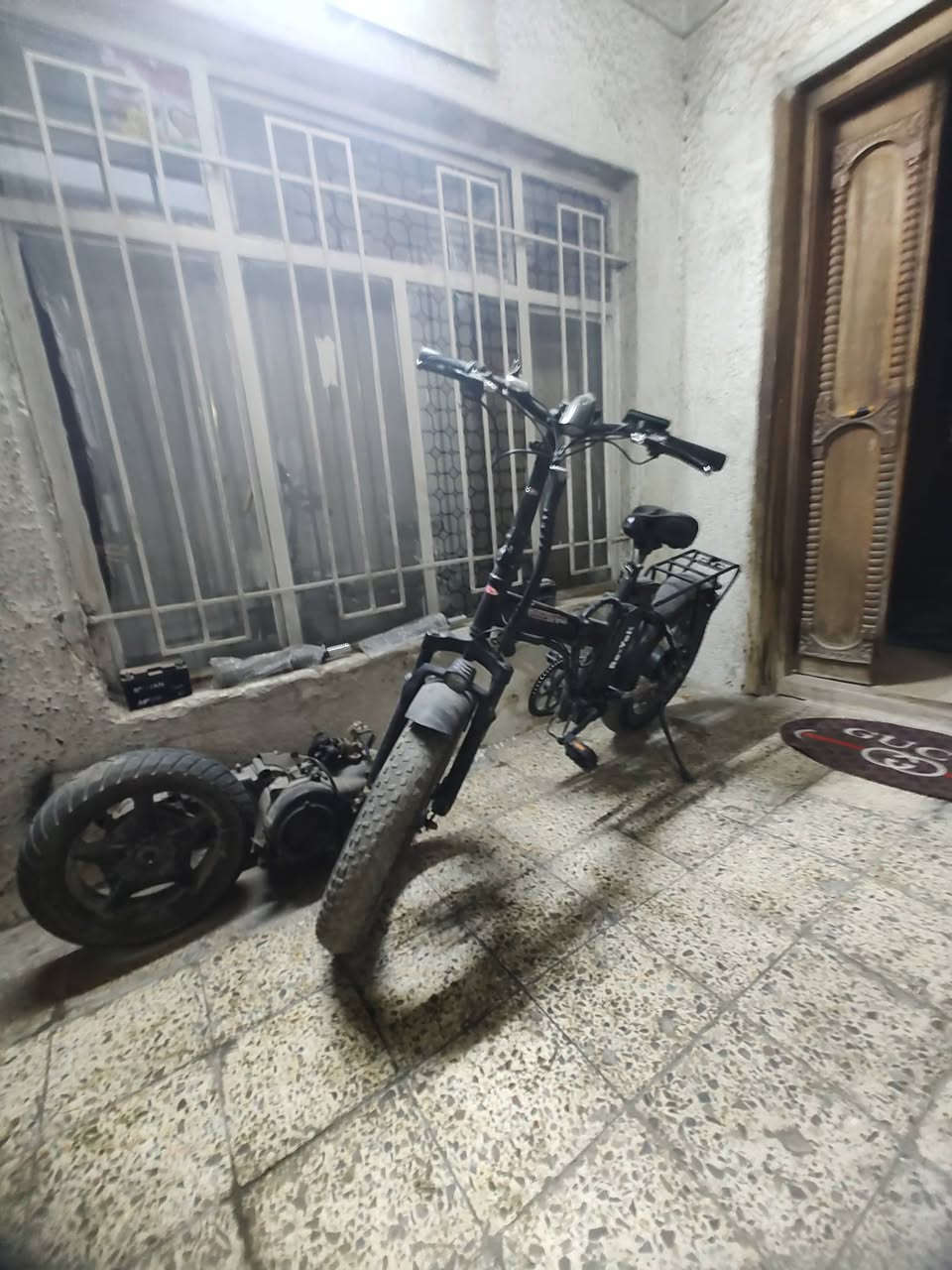 للبيع او مراوس ***********

الباسكل بس بطارية و ملف و عقل + اضمنلك بالبطارية اقل شي 20 كيلو
