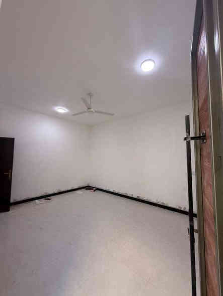 أسلام عليكم ورحمة الله وبركاته 🌹
اللاستفسار📲 ***********

دارين سكن للبيع 🏭
ماشاءلله عل ترتيب ونزاكه
مساحة كل بيت 125م
نوع العقار طابو زراعي
بأسم عراقي سند 25

لبيت لأول ركن على شارعين
ولبيت ثاني على شارع 9م
كافت لخدمات متوفره

كل بيت يحتوي
⬇️
دوانيه
وصاله
وغرف نوم 2
مطبخ
صحيات خارجي وداخلي

العنوان ابولخصيب
طريق العوجه 🛣
شارع حسينيه لانوار
موقع راقي

بيوت فارغات وجاهزات للسكن
تستلم بيتك عد لمكاتبه
تريد بيت أو تريد ثنين

سعر كل بيت 70 مليون وبي مجال
اللاستفسار 📲***********
