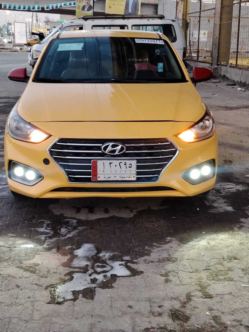 السلام عليكم سياره اكسنت حره  موديل 2019وارد امريكي كير ي تي 6نمره مكينه 1600سياره بيه جمالغ أمامي فقط باقي مكفول عنوان السماوه رقم‏‪‪0780 187 9153‬‬‏
