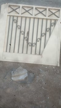 باب للبيع بعرض 3 م وارتفاع مترين و80 رقم التليفون 07712783626