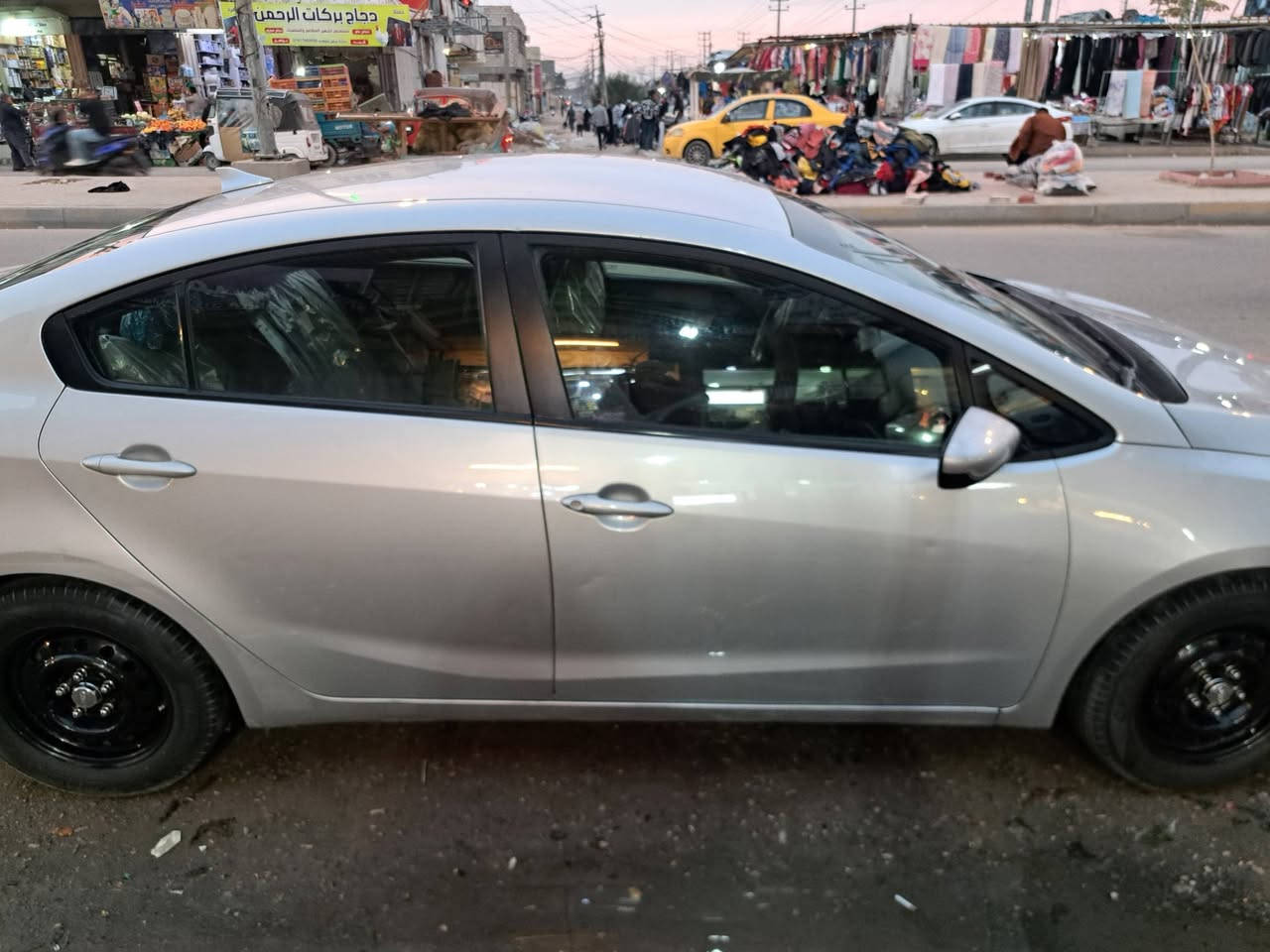 كية فورتي ٢٠١٥
حادث
 قطعتين صبغ جاملغ وبنيد

السيارة نضيفة 
السنوي ماصاقطه

مكينه٢٠٠


**إذا كنت صاحب هذا الإعلان وتريد حذفه لأي سبب، رجاءا أرسل رسالة إلى الدعم الفني**