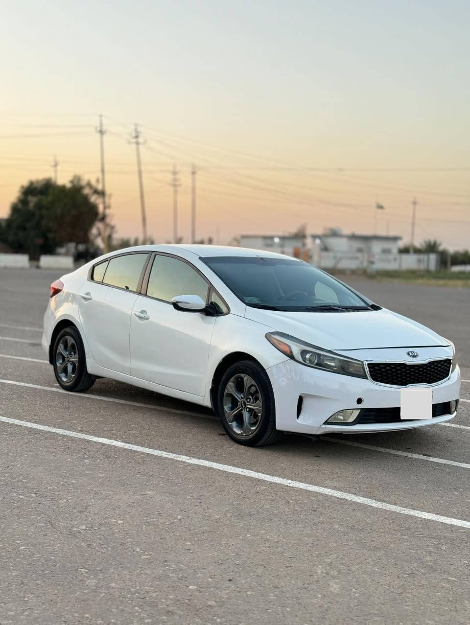 السلام عليكم
🅾️Kia forte
2018
حادث سطحي 
خمس قطع  توحيد لون 
محرك دوش 2000
لاتنقيص ولاتبخير 
تحكمات ستيرن جهتين
ثلاث انظمة قيادة 
Eco
Normal
Sport
ويل حجم جبير مبدل ب200$
صدر جديد
ماشية 165 ميل
رقم صلاح الدين جديد 26
 باسمي تحويل ثاني يوم
السعر 
95$ 
وبيها مجال 
الضلوعية الجبور
***********
