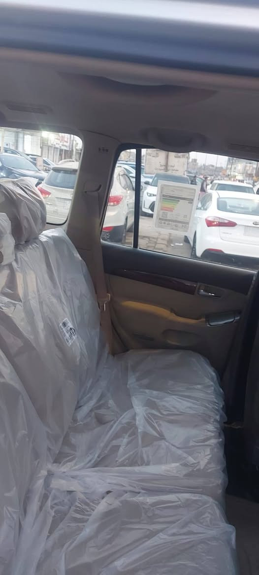 برادو ٢٠٠٧ سياره ٦ سلندر حلوه جدا جاهزه السياره رقم بصره موجوده بالعمارة 
+9647718780118 مح بغداد, العراق
