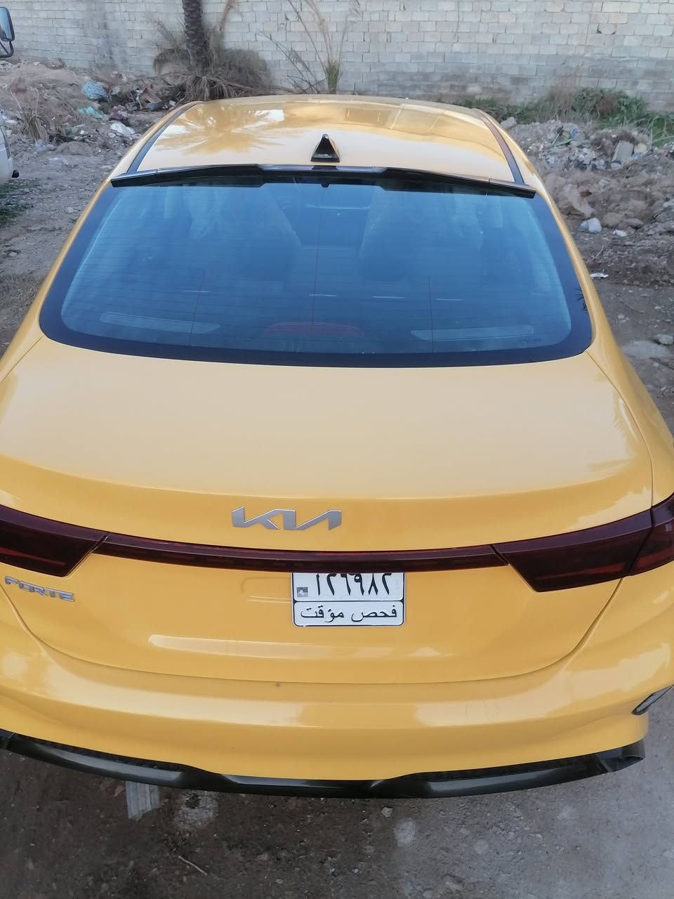 فورتي موديل 2023 صفرة بدون رقم
فول مواصفات عدة الفتحة
ضرر طخطخات بيهة وموجود رقم شاصي
ونصبغت صفرة سيارة كاملة ما بيها اي نقص 
ماشية 11الف
مكاني ديالى بعقوبة
الاستفسار
***********
