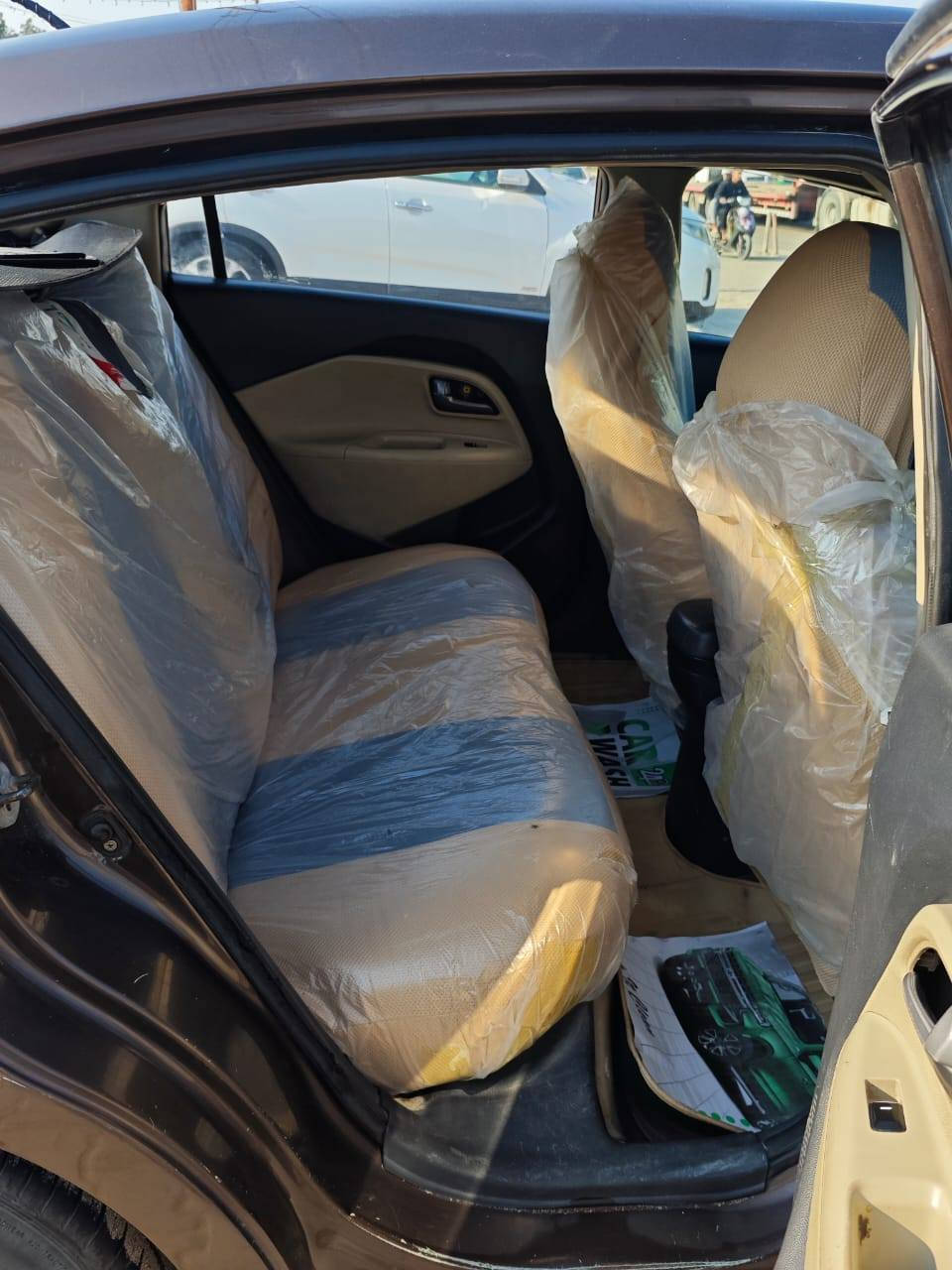 سلام عليكم ريو 2013 خليجي محرك 1600 دوش گير أوتو  تخم تاير جديد مصبوغة حزام اثر جراد حدادية جديدة رقم نجف مداور كربلاء مكان سيارة كربلاء سعر 75 وبيها مجال سنويتها 28 واتساب واتصال ***********/***********
