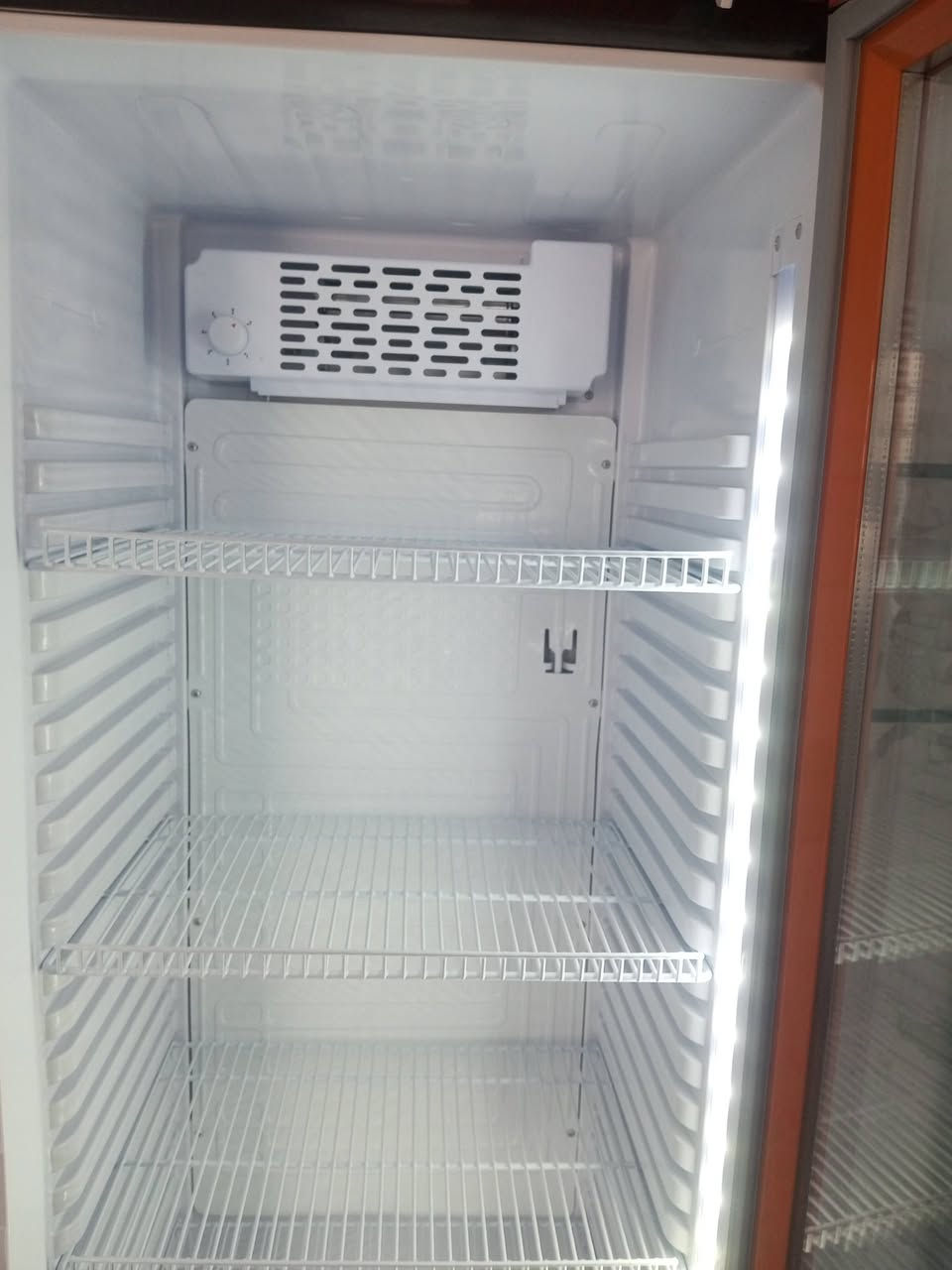 السلام عليكم براده العنوان مالته ديوانيه 99% 100 السعر 450%***********📞
