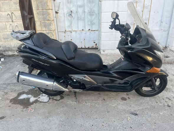 اعادت النشر بسبب الوعود الكاذبه ✅بيع او 🎖️ مراوس حسب  القناعه  السلام عليكم اقره المنشور للخير سلفر ونج 400GT محرك مكفول تنقيص وتبخير الدراجة عليه ادمه كامله يم مصطفى قبل 16 يوم وتشمل (تايرت امام جديد ودسكات+تاير خلفي جديد ودسكات+فيت بم جديد +فلتر شوته جديد+كلج خلفي وكاله جديد وقايش جديد+بلكات جديده +تنضيف نوزلات وتبديل مجاول +تصفير فلنجات ❌بس هاي الادمه كلفتني375 الله شاهد ) دراجة عليه ادمة كامله شغل وطلع لشمال شلعه ومعدل 160 دراجة فقط كفره نضافته80‎%‎ وصور كدامك شوف بعينك كهربائياته كله بلادي عالي ناصي فول دهن كله موتل مي اخضر بانزين مره محسن مره عادي شباب من الاخير قفله 16 قفل قفل لحد يخابر ويكلي شبيه كلشي موضحلك بلمنشور وصور رجاً رجاً قفله 16 بدون عمله مكاني بغداد الحسينيه او بوب الشام استفسار اكثر ***********
