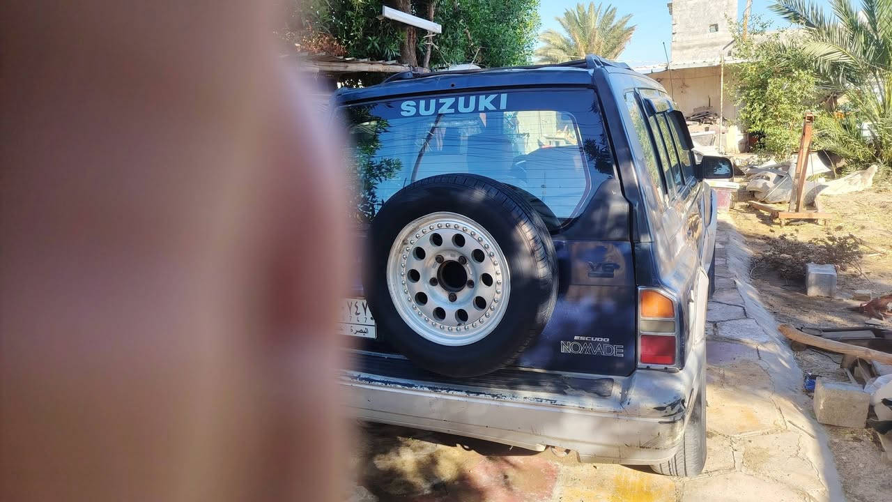 سياره للبيع ساسوكي مديل 2000مكينه وكير وانجي سنويه ل28 سياره جاهزه رقم ***********
