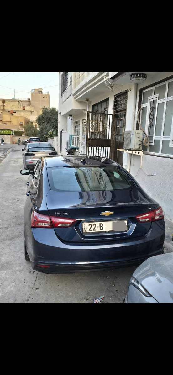 السلام عليكم سياره شوفر ماليبو الفئه LT حجم المحرك 1.500 سي سي موديل 2020 السياره بسمي رقم اربيل ضرره تبديل قبغ جنطه أصلي وصبغ جاملغ  الامامي عكس السايق والجاملغ الخلفي بي كد شبر صبغ بدون دواخل البجم كبس السياره نضيفه وستخدام شخصي كير مكفول مكينه مكفوله تبريد شغال صدر امامي خلفي جديد مواصفات السياره شاشه كار بلي تحكمات بالستيرن الكشنات الاماميه ندفئه كشن السايق بالكامل كهرباء كامراه خلفيه اتو ستوب مانع الانزلاق السياره ماشيه 100km السعر المطلوب 127 وبيه مجال قليل حك الجيه وهذا رقمي ***********
