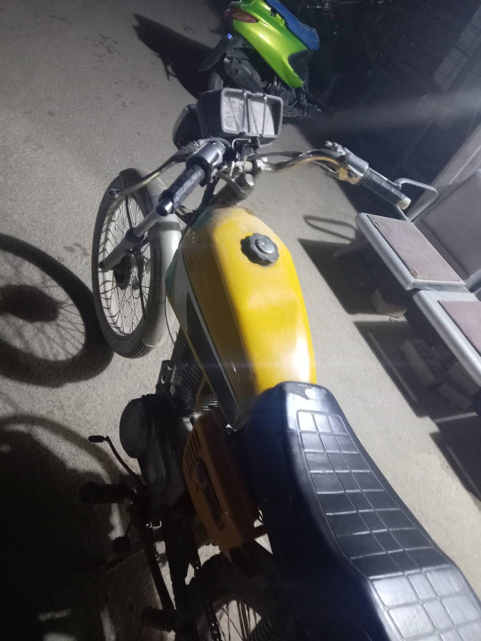 ***********دراجه ٤ كير عوزه ترتيبات مكان نجف ابوصخير سعر ٣٠٠
