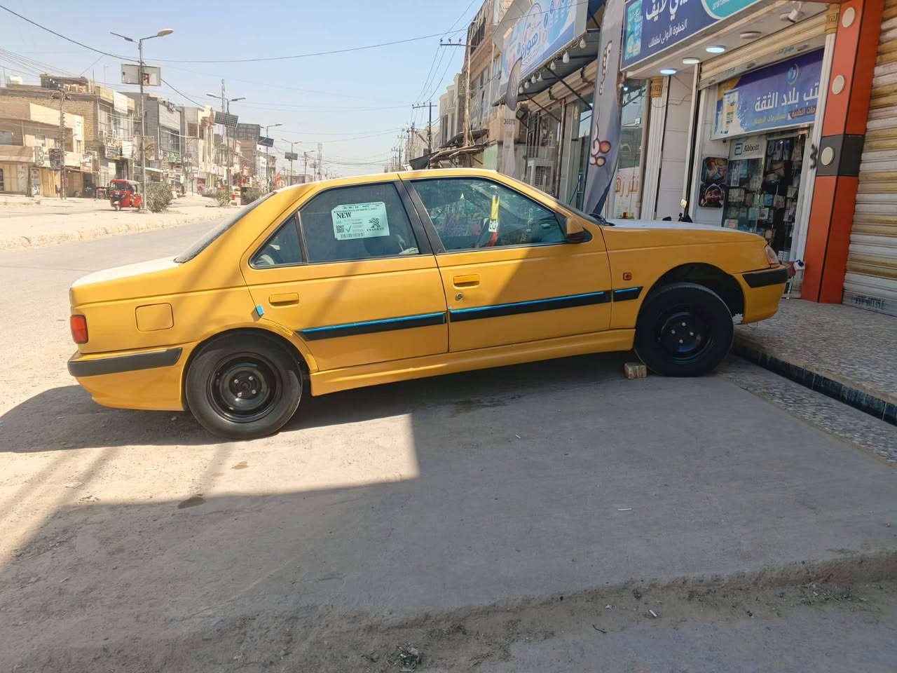 له بيجو موديل 13كير ومكينه فرنسي تبريد ثلج  رقم انكليزي  هزه ب9تسقط سياره حلوه وخير من ال .35ورقه
***********
