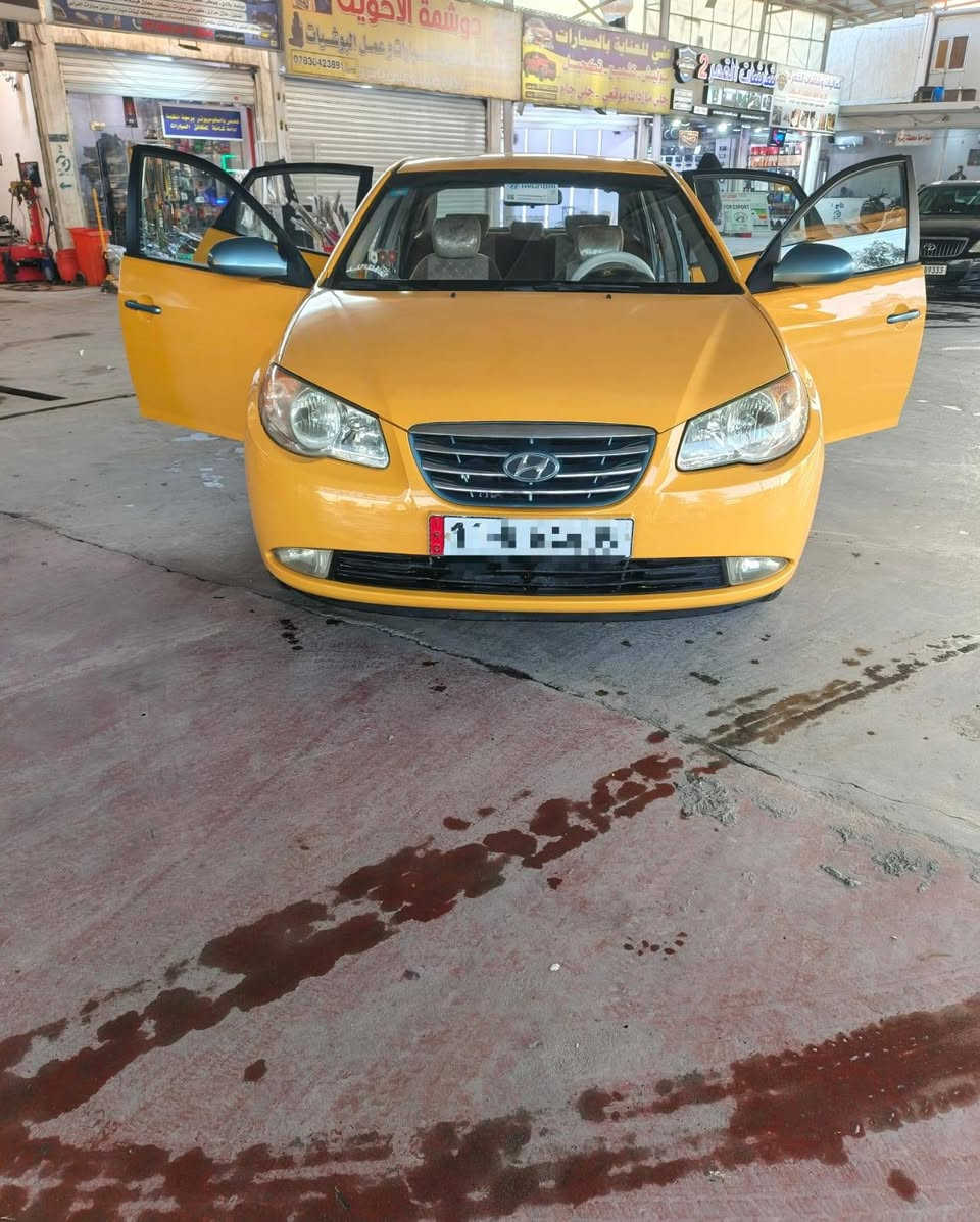 السلام عليكم سياره النترا مقدس 2009 مكينه و كير  جديد سياره مكفوله بس ضربه بجاملغ  تخم تاير جديد صدر امامي خلفي جديد السياره بسمي سنويه 2030جديده سياره مصفره غرامات رقم انكليزي بغداد السعر 105 وبيها مجال الطيبين التواصل @الجميع ***********
