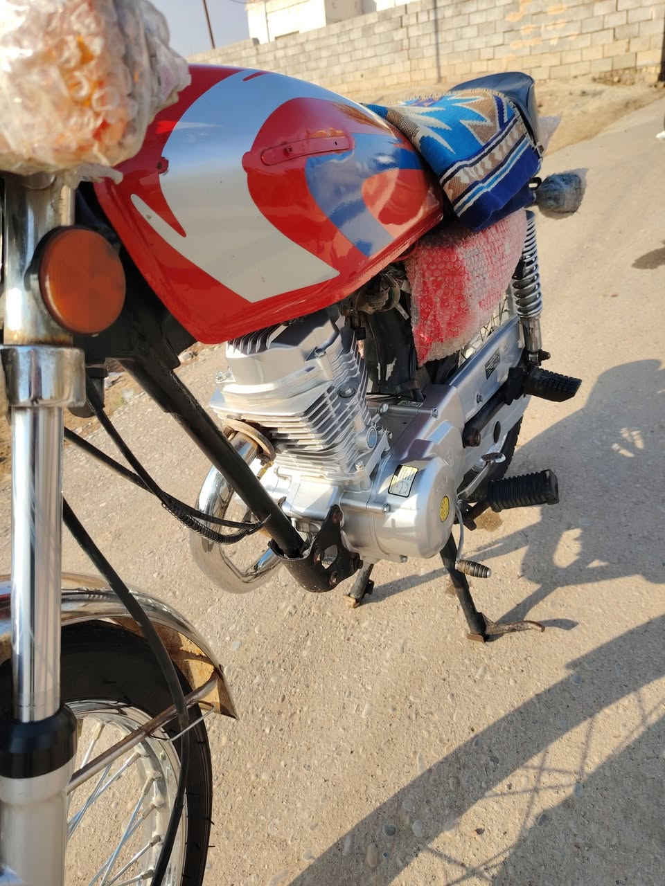 السلام علیکم دراجه للبيع مكفوله كفاله عامه أوراق اصولي (7) موديل 19 وكيل سيد خلدون السعر مليون و200 وبيها مجال للشراي الخاص مغلق رقمي *********** مكاني كحلاء ناحية بني هاشم
