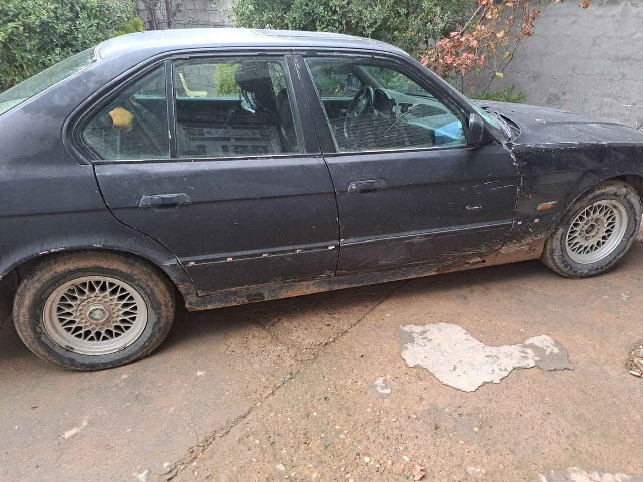 BM W
موديل 1992 رقم بغداد مشروع وطني سنويه ل ٢٨
سياره خير من الله
باسمي العنوان ديالى بعقوبه تقاطع القدس ***********
السعر ٣٥ وبيها مجال
