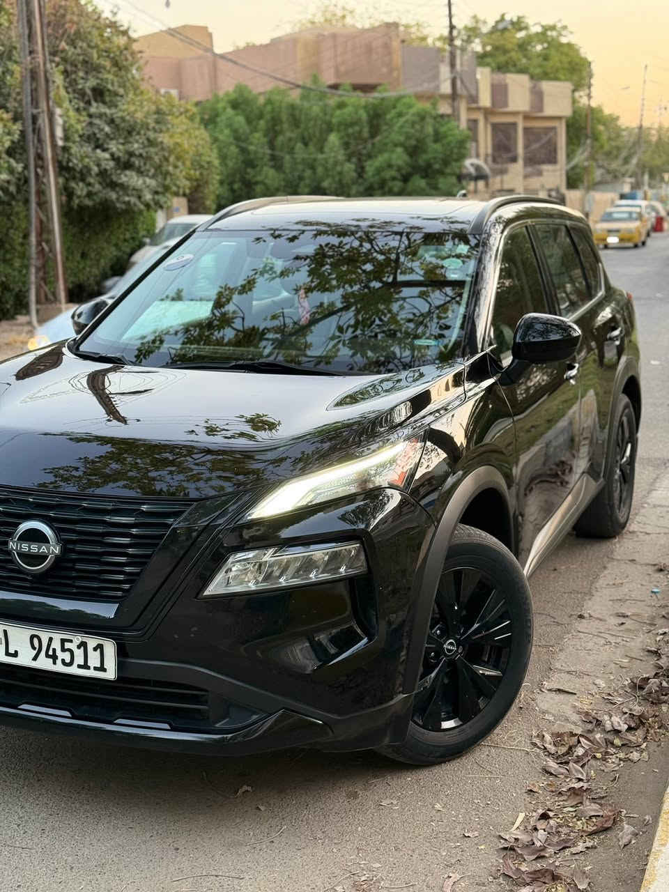 نيسان روج 2023 midnight
ماشية 40 الف 
بدون صبغ وبدون ايرباك 
بارد جاملغ خلفي
مكاني بغداد الدورة 
*********** 
سعرها 168 وبي مجال
