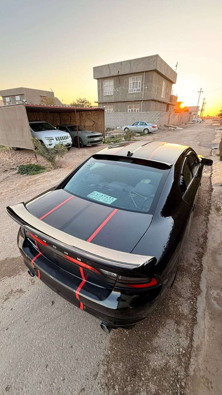 للبيع جاجر موديل 2016السياره ماشيه 100 ما مشتغله على خط السياره حادثه فقط جامرلوغ ايمن رقمه بغداد السعر ١٧٥ الاتصال ع الرقم ***********
