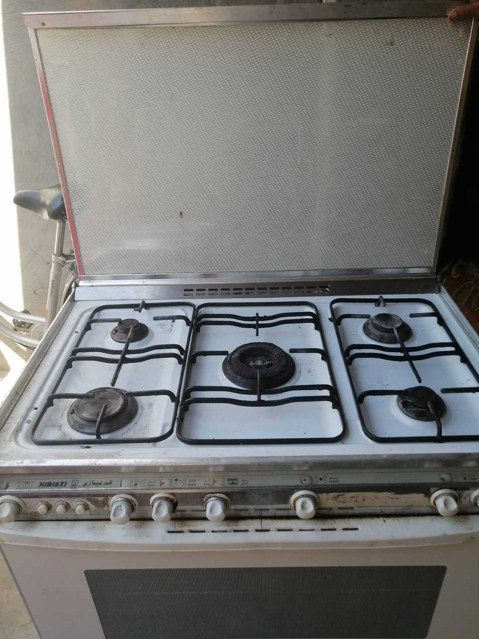 طباخ كريازي مصري باب الأول
٢٠٠٥ شغال كامل
السعر ١٥٠ الف 
اليريد يجي خاص او الاتصال
***********
