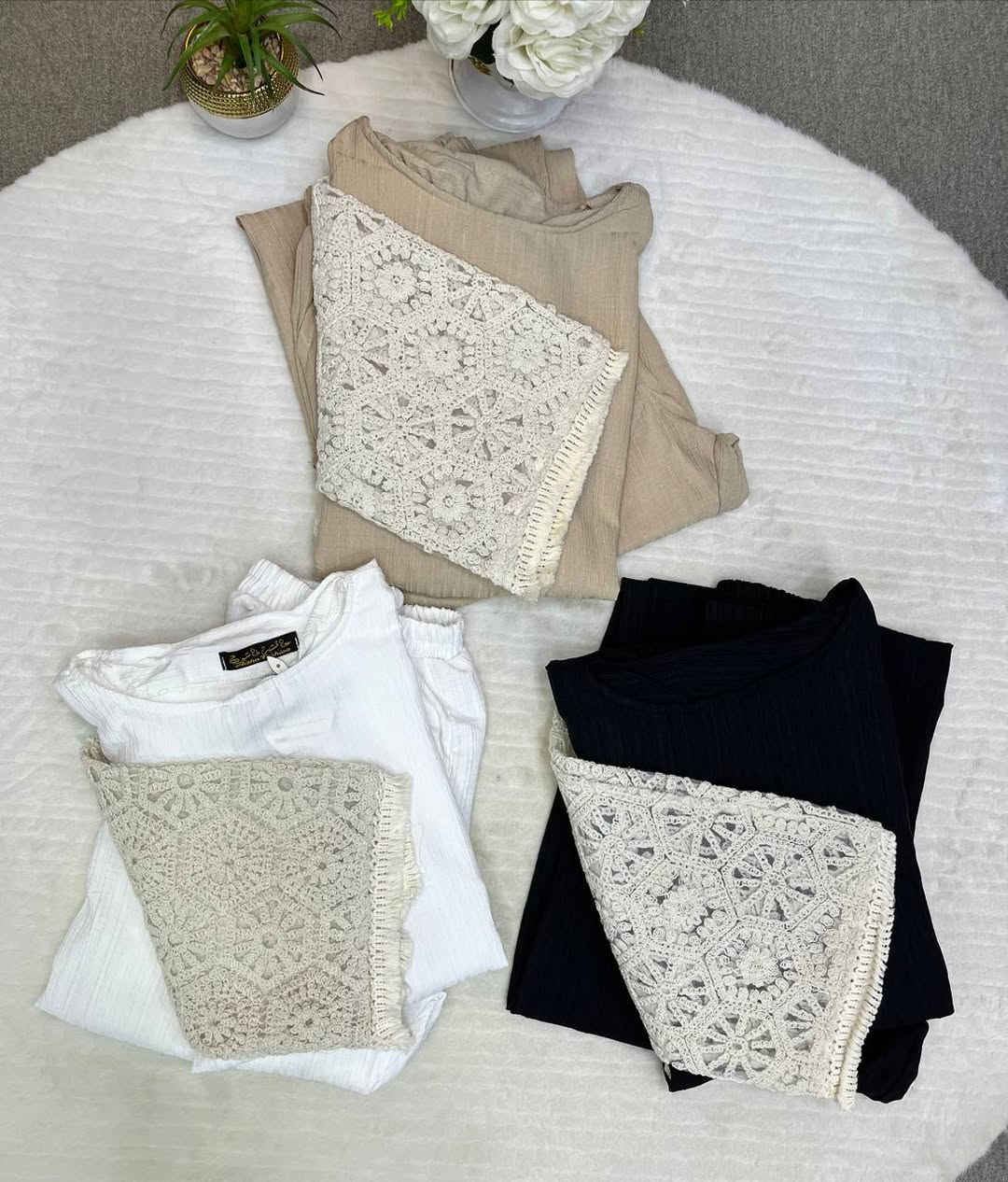 الموديل 🌚🌟 سوت 2 قطع 🌚🌟

ماتريل 👀  فريسكا عالي الجوده 🌚 🙈 

المقاس 🌷🌷وان سايز تلبيس ل 85 م 🌚🙈🫠🔥


**إذا كنت صاحب هذا الإعلان وتريد حذفه لأي سبب، رجاءا أرسل رسالة إلى الدعم الفني**