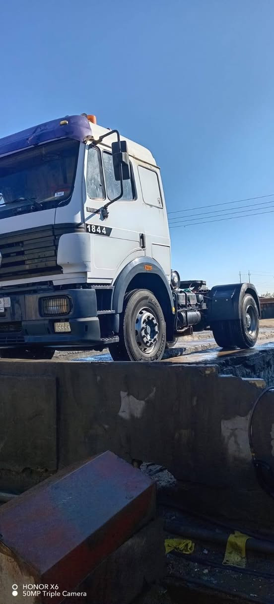 سلام عليكم البي كرواتي لكزز مديل 93 مكينه 44  لاتنقيص ولاتبخير كير كهرباي فافون ابو النجمه شاصي باج بطن  تخم تاير جديد  مربوطه سايلو  بسمي سنويه ل 32  تلث لوحات  رقم نكليزي *********** وتساب ***********
