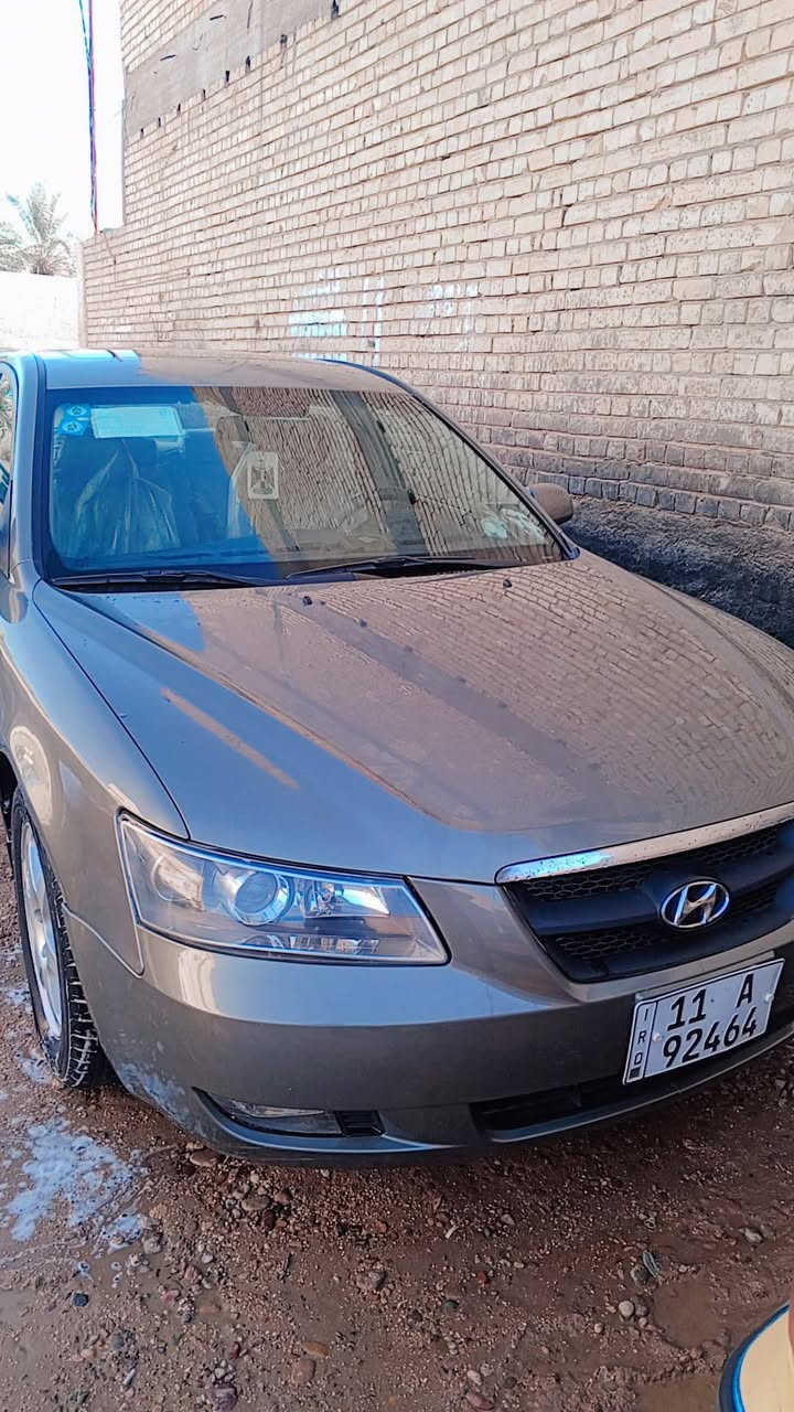 سلام عليكم سوناتا موديل 2008 سياره جديد معنه الكلمه سياره مصبوغة جماليه تخم تأير سعر 95وبيهه مجال رقم الهاتف *********** عنوان بغداد
