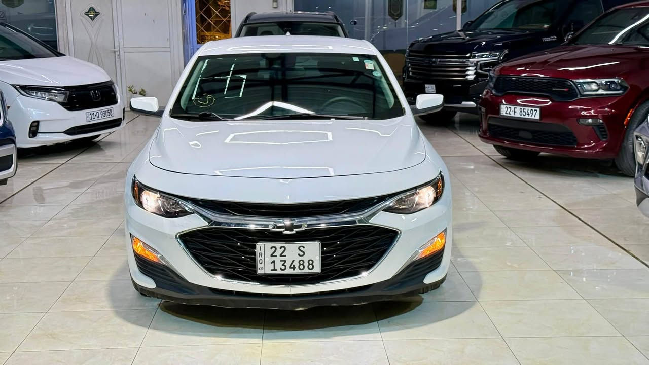 تحية طيبة
شوفر ليت ماليبو 2024
سيارة كلش جديدة حلوة مال بيت 
حادث جاملق وباب فقط الباقي كفالة عامة 
مواصفات السيارة RS كير مكينة تبريد حدادية كلة جاهز علة اخر حباية رقم اربيل الجديد محرك 1500T ترايك لمكة شرط مكان السيارة نجف 
سعر السيارة 145 وبيهة مجال لطيبين 
***********
