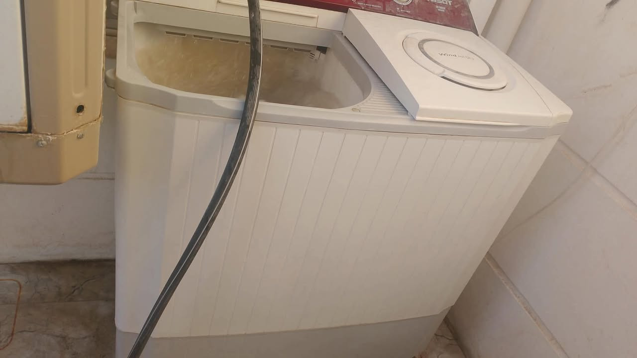 للبيع غسالة ب٥٠ بس المجفف عاطل الشراي يتفضل خاص العنوان تكريت


**إذا كنت صاحب هذا الإعلان وتريد حذفه لأي سبب، رجاءا أرسل رسالة إلى الدعم الفني**