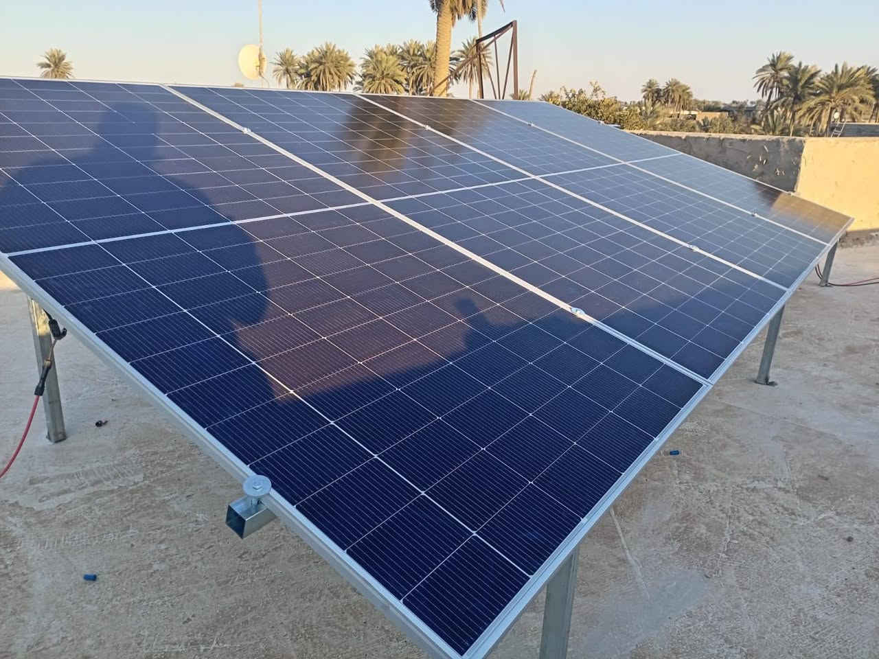 بفضل الله وبحمده قامت كوادر شركتنا (شركة المهندس للطاقة الشمسية) بنصب منظومة طاقة شمسية منزلية لأحد زبائن شركتنا
العرض الاقوى تحطيم الاسعار 🔥 🔥 🔥 🔥 🔥 🔥
العرض الاول 🔥 🔥 🔥
السعر : 4،750،000 نقدا
السعر : 6،000,000 قسط 
القسط الشهر 333 الف فقط
القدرة : 20 نهاري و 15 ليلي 
الألواح: 620 واط ضمان 15 سنة  عدد 8
البطارية: ليثيوم حجم 15 كيلو واط ضمان 5 سنة
الانڤيرتر :  حجم 6 كيلو مع واي فاي مدمج ضمان 2 سنة 
العرض الثاني 🔥 🔥 🔥
السعر :  3,3750,000 نقدا
السعر :5,000,000 قسط
القسط الشهري277 الف فقط
القدرة : 10 نهاري و 10 ليلي 
الألواح: 610 واط ضمان 15 سنة  عدد 5
البطارية: ليثيوم حجم 10 كيلو ضمان خمس سنوات
الانڤيرتر :  حجم 6 كيلو مع واي فاي مدمج ظمان 2 سنة
العرض الثالث 🔥 🔥 🔥
السعر : 3.350،000 نقدا
السعر : 4,250,000 قسط 
القسط الشهري 236 الف فقط
القدرة : 10 نهاري و 7 ليلي 
الألواح: 620 واط ضمان 15  سنة عدد5
البطارية: ليثيوم حجم 7 كيلو ضمان خمس سنوات
الانڤيرتر : حجم  4 كيلو ضمان 2 سنة 
العرض الرابع 🔥 🔥 🔥
السعر : 2،750،000 نقدا
السعر : 3,750,000 قسط
القسط الشهري 223 الف فقط
القدرة : 8 نهاري و 5 ليلي 
الألواح: 620 واط ضمان 15 سنة  عدد 4
البطارية: ليثيوم حجم 5 كيلو ضمان خمس سنوات
…………………………………………
المنظومات الحامضية  
العرض الاول  🔥🔥🔥
السعر: 2.800.000 نقدا 
السعر: 3.800.000 قسط 
القسط الشهري 223 الف فقط 
القدرة: 9نهاري و6 ليلي 
الالواح : 620 واط ضمان 15 سنة عدد 4 
البطارية: اوكايا 200امبير c10 عدد 2 ضمان 1 سنة 
الانڤيرتر : حجم 4.2KW ضمان 1 سنة 
العرض الثاني 🔥🔥🔥
السعر: 1.950.000 نقد 
السعر: 2.700.000 قسط 
القسط الشهري 166 الف فقط 
القدرة: 7 نهاري و 3 ليلي 
الالواح: 620 واط ضمان 15 سنة عدد 3 
البطارية : اوكايا 200 امبير c10 عدد 2 ضمان 1 سنة 
الانڤيرتر : 4.2KW ضمان 1 سنة 
 #شركة #المهندس #للطاقة #الشمسية 
كركوك - الحويجة - شارع المشاتل قرب جامع كامل الحاج صكر مجاور شركتي الدليان والصبحي للحج والعمرة  والعمرة***********
للحجز و الاستفسار
مدير شركة المهندس للطاقة الشمسية  
ربيع سامي الجبوري 
⁨ ***********
مهندس سعد 
***********
انور الفرحان 
مدير المبيعات 
***********
مهندس الصيانة 
عزيز الفرحان 
***********
 عمر الفرحان 
***********
