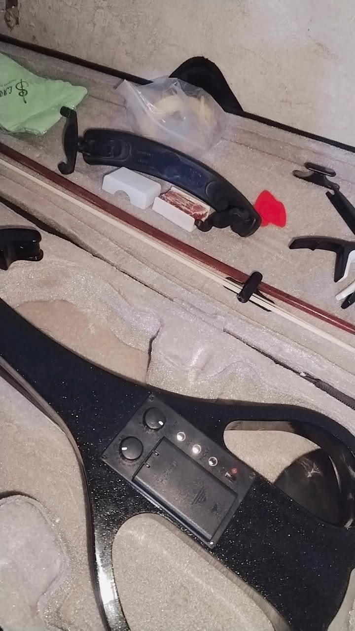 سلام عليكم عدي هاذه الكمان كهربائي اريد ابيعه بس ماعرف سعره شكد قيم بما يرضي الله ابحث عنه بل كوكل وشوفه مكاني كربلاء


**إذا كنت صاحب هذا الإعلان وتريد حذفه لأي سبب، رجاءا أرسل رسالة إلى الدعم الفني**